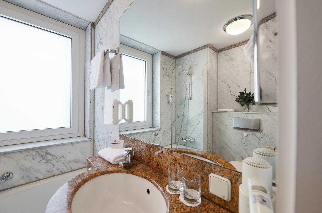 Studio with Double Bed,631352841:JPEG